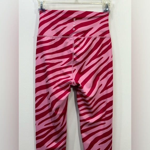 Wilo The Label Activewear Women's Pink Animal Zebra Pint Legging - Picture 6 of 10